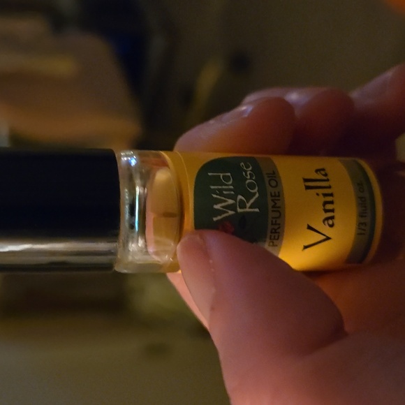Perfume Oil - Picture 2 of 3